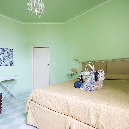 Nobilis Apartment